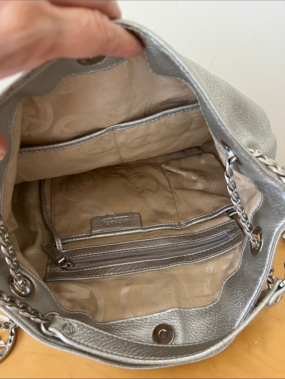 Michael Kors Silver Pebbled Leather Chain-Handle Tote - Picture 5 of 7